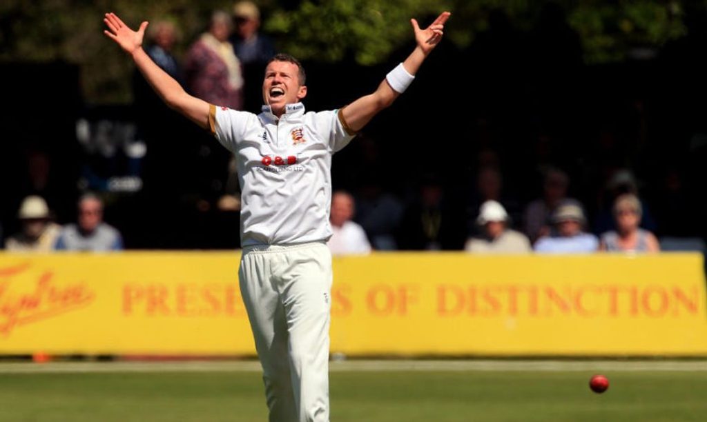 Essex confirm Peter Siddle return