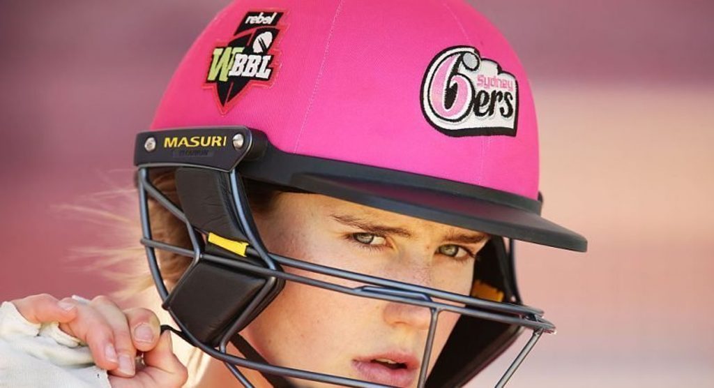 Ellyse Perry signs two-year extension with Sydney Sixers