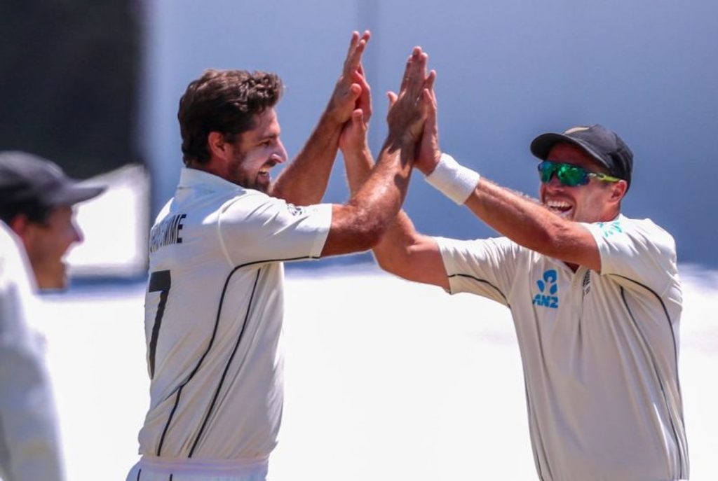 Colin de Grandhomme is not a bowler known for bouncing people out, but did just that against Root