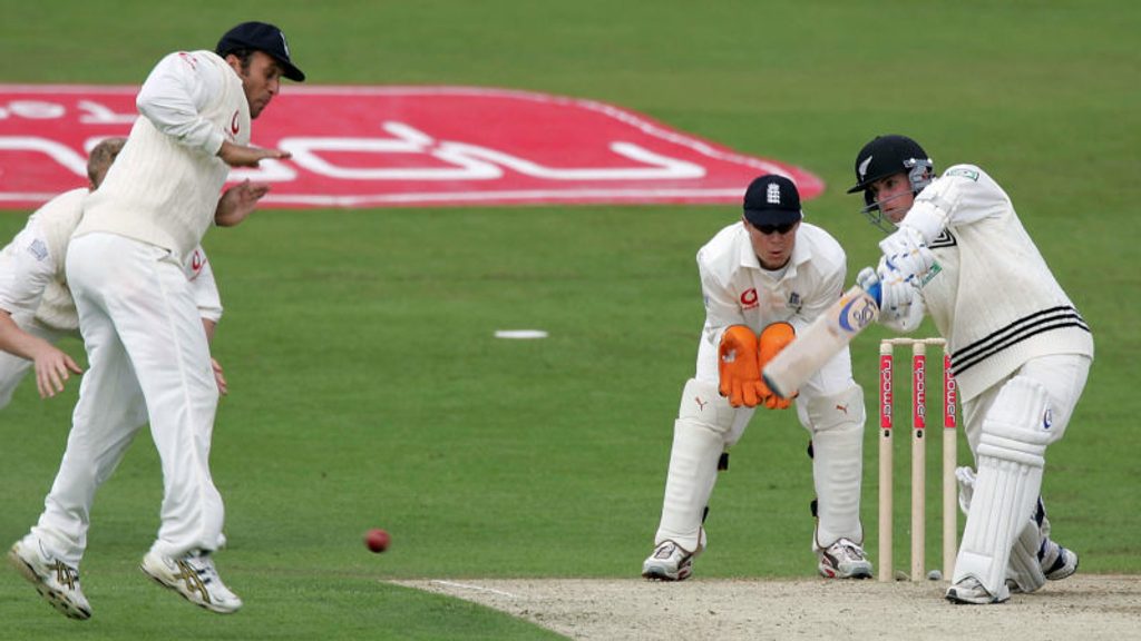 Papps scored his Test-best 86 at Headingley in 2004