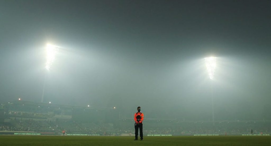 Soaring temperatures, hazy conditions could threaten Sydney Test